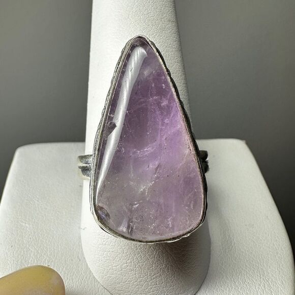 Stunning Large Pear cut Cabochon Amethyst in sterling silver ring! Size 11 - Picture 14 of 15